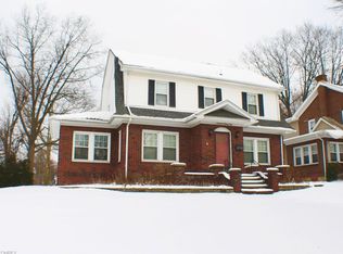 1939 Chestnut Blvd, Cuyahoga Falls, OH 44223