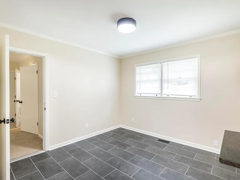 100 Michael St — Photo 11