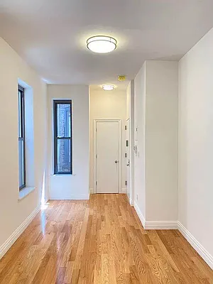 Rented by CitySites Real Estate Group | media 3