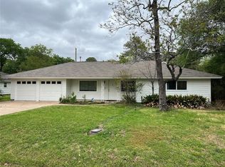 9310 Willowview Ln, Houston, TX 77080