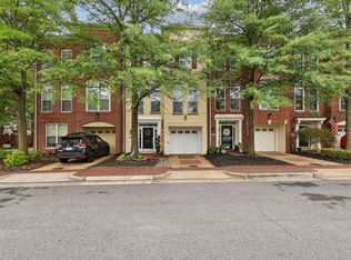 5016 Gardner Dr, Alexandria, VA 22304
