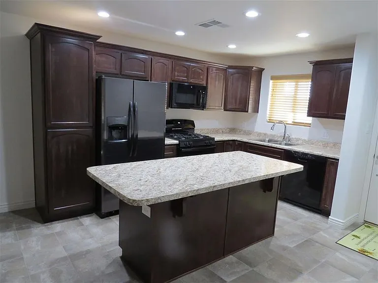 11449 S Avenida Compadres — Photo 2
