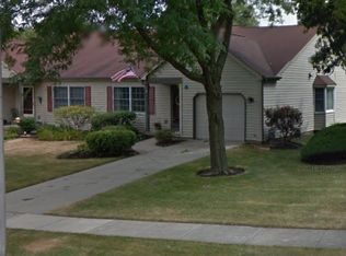 712 Alice Pl #446, Elgin, IL 60123