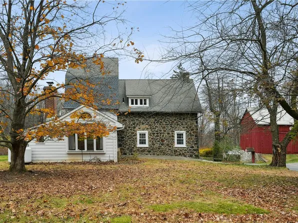 200 Hexenkopf Rd, Easton, PA 18042