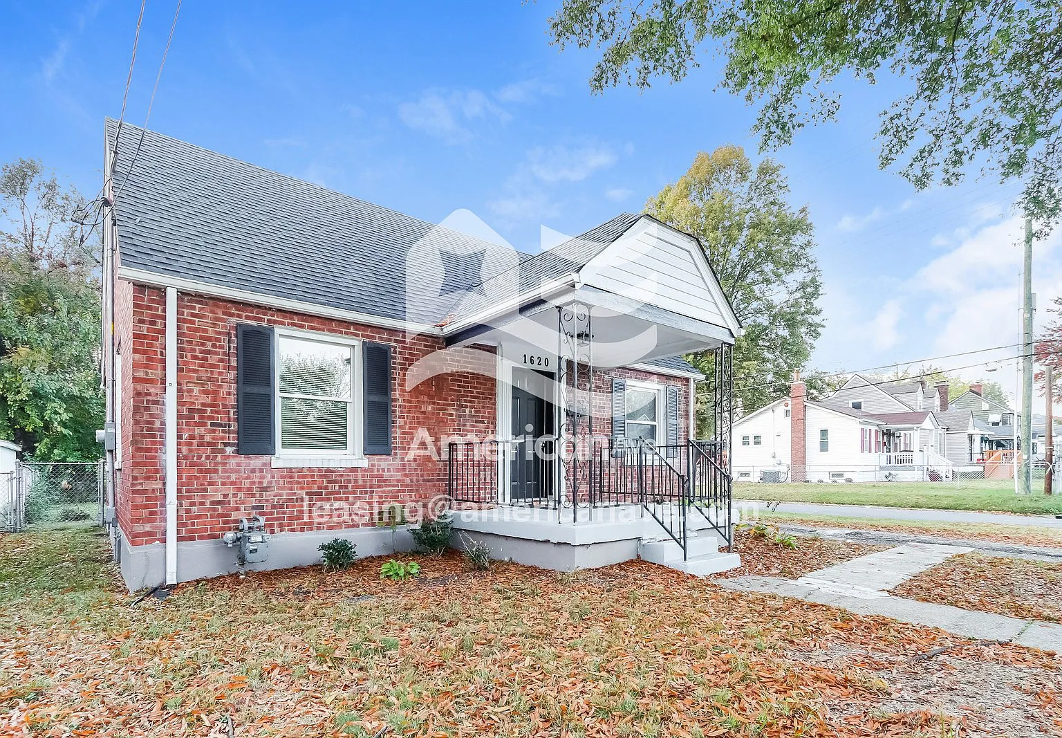 4 bed, 2.0 bath, 1392 sqft, $1,282 — Photo 2