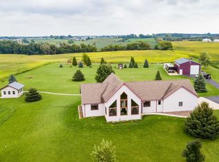 1015 180th Ave, Union Grove, WI 53182