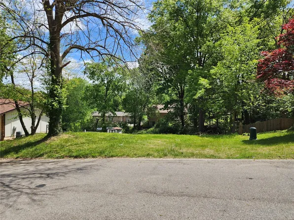 1740 Burgess Way, Barnhart, MO 63012