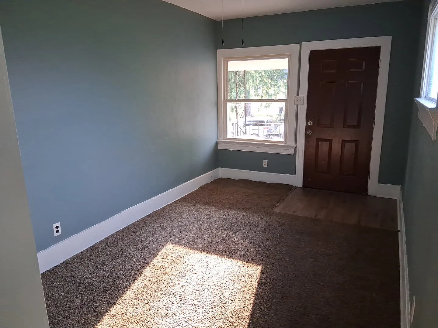 930 Kumler Ave — Photo 3
