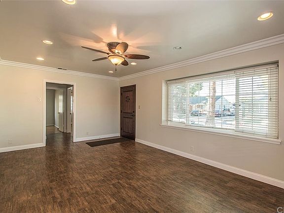 4th image of 4406 Knoxville Ave