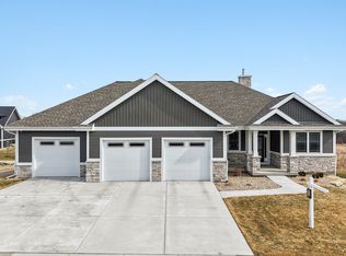 1208 Thistle Dew Ln, Waunakee, WI 53597