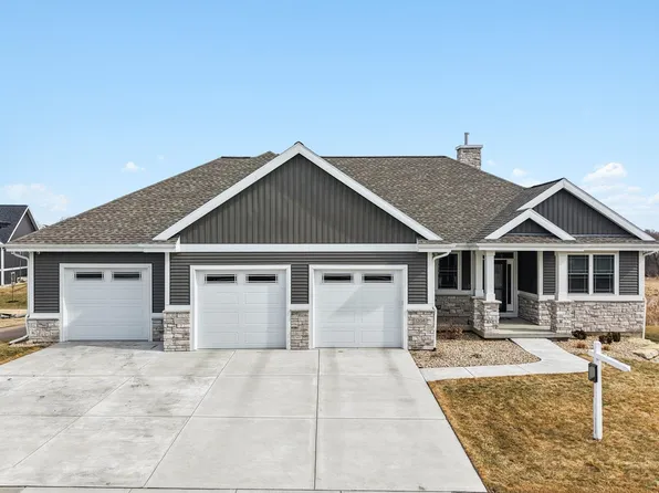1208 Thistle Dew Ln, Waunakee, WI 53597