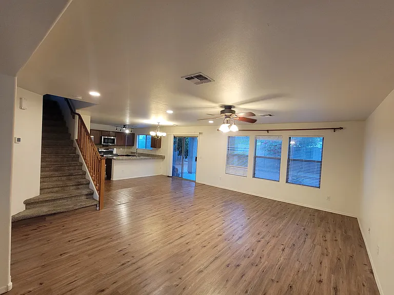 1289 E Clifton Ave — Photo 8