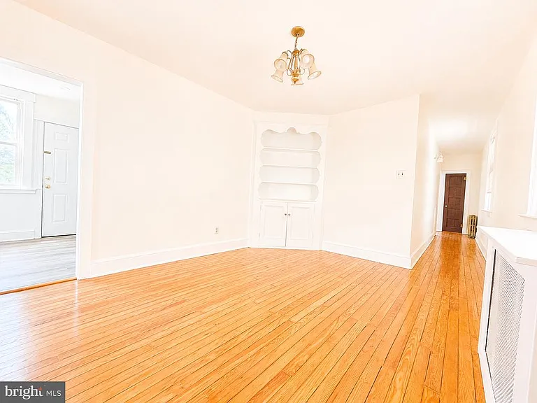 522 E Main St #B — Photo 10