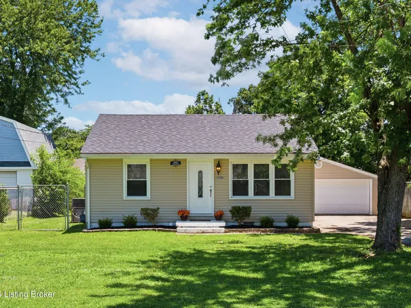13301 Ashlawn Dr, Louisville, KY 40272