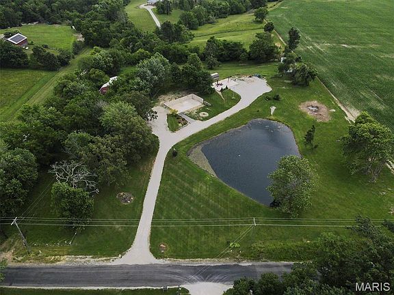 5th image of 7112 Fields Dr