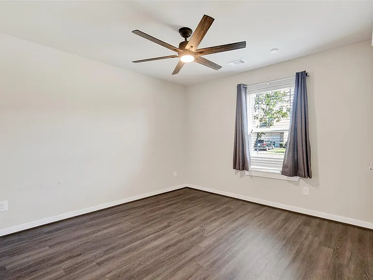 12322 Sabine Point Dr — Photo 20