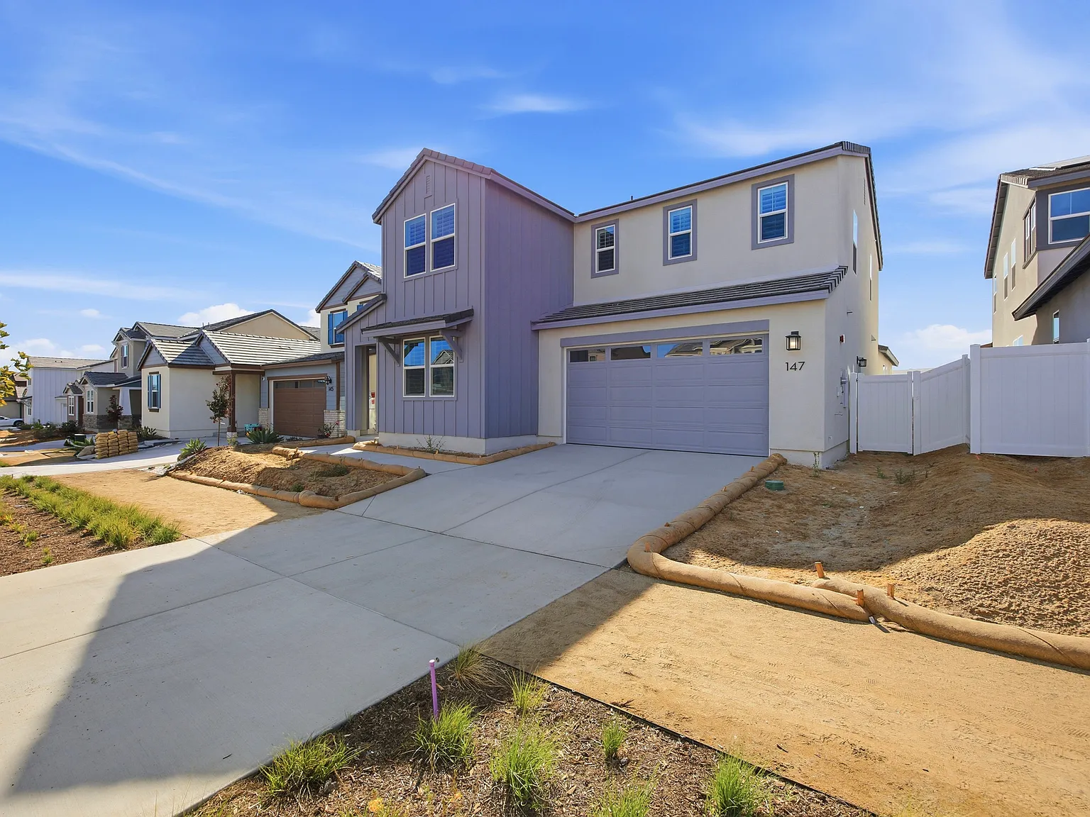 4 bed, 3.5 bath, 2928 sqft, $6,995 — Photo 3