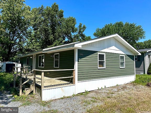 2nd image of 31743 Siham Rd