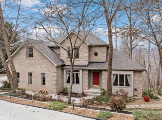 158 Whippoorwill Dr, Oak Ridge, TN 37830