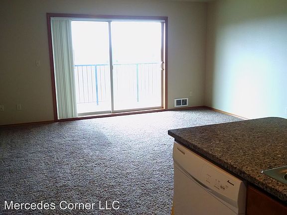4th image of 2202 Mercedes Dr APT 306
