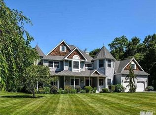 510 Harbor View Ave, Mattituck, NY 11952