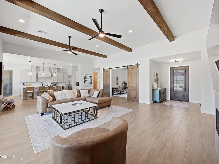 6896 E Lomas Verdes Dr — Photo 5