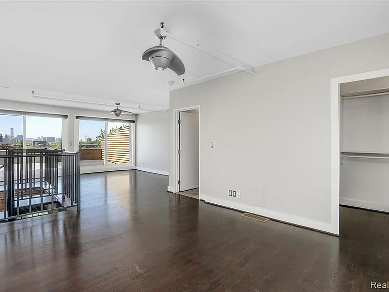 6533 E Jefferson Ave #413W — Photo 30