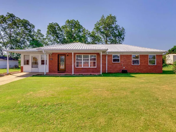 23 2nd Ave S, Clanton, AL 35045