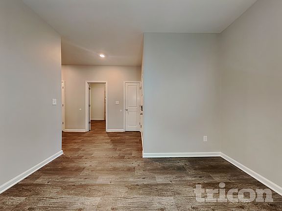 3rd image of 1614 Danielle Rd