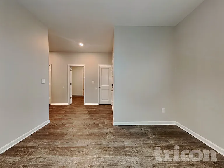 1614 Danielle Rd — Photo 3