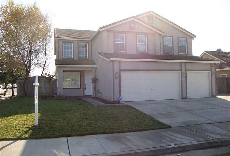 1st image of 988 Lake Park Ave