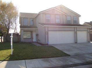 988 Lake Park Ave, Galt, CA 95632