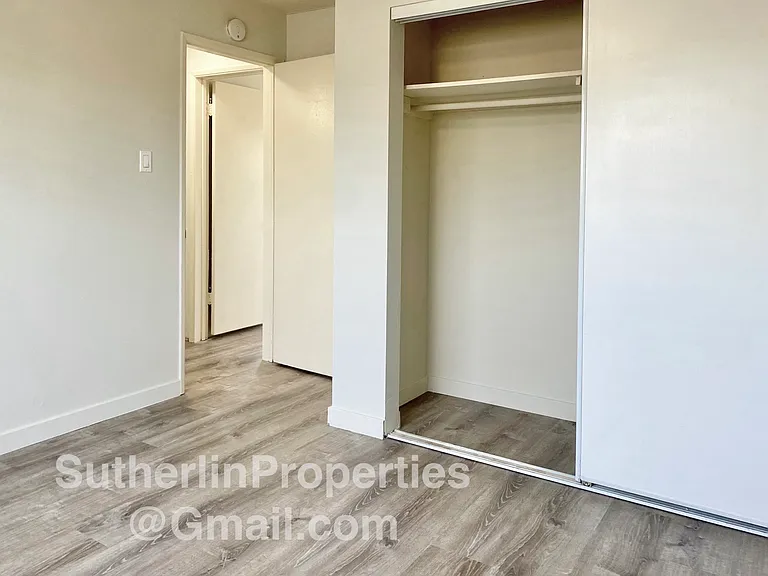 5649 N Myrtle Ave — Photo 14