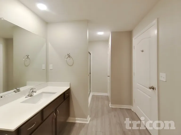 57 Pilgrim Dr — Photo 7