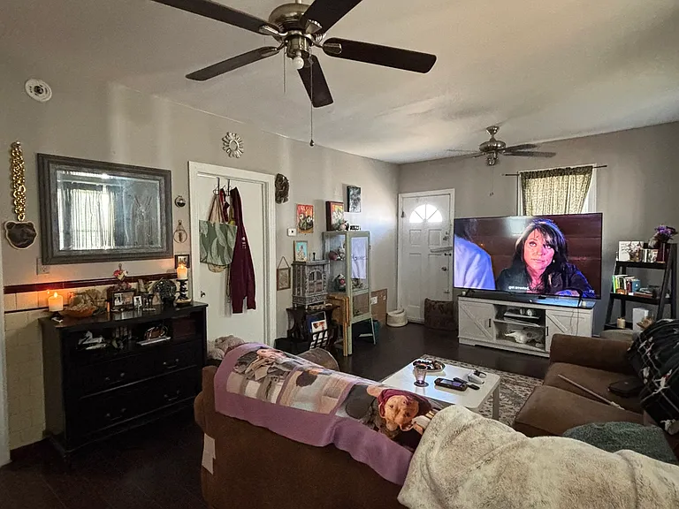182 Dora St #1 — Photo 9