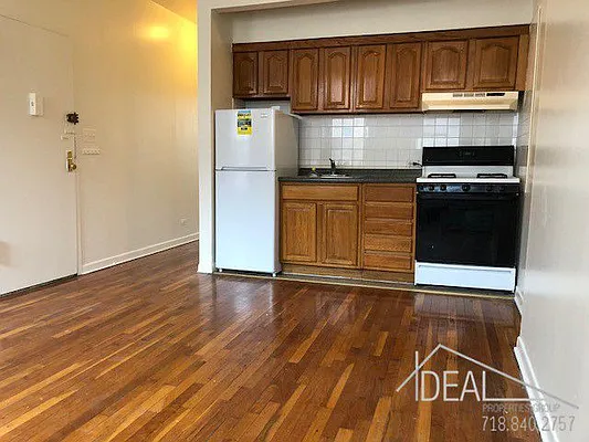 Rented by Ideal Properties Group | media 3