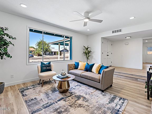 2nd image of 1613 E BELL DE MAR Drive