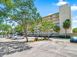 5700 NW 2nd Ave APT 403, Boca Raton, FL 33487