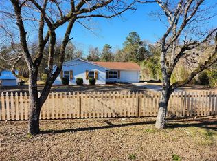 76 Woodland Dr, Phenix City, AL 36869