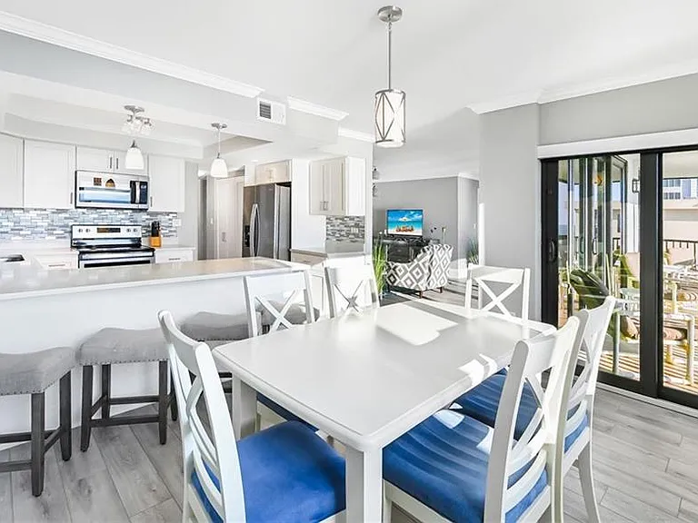 9375 Gulf Shore Dr #602 — Photo 8