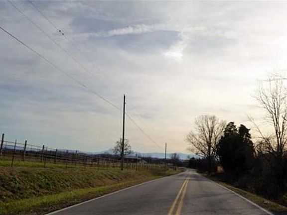 5th image of 1265 Mount Hope Rd