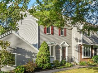 1301 Foxwood Cir UNIT 1301, Peabody, MA 01960
