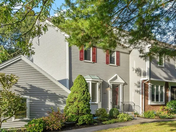1301 Foxwood Cir Unit 1301, Peabody, MA 01960