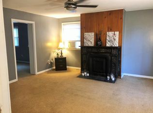 321 S 8th St #1, Burlington, IA