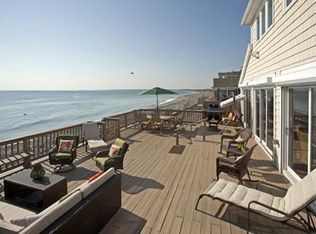 8 X St, Hull, MA 02045