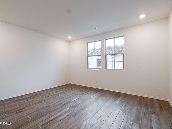 5th image of 2626 S SULLEY Drive #105