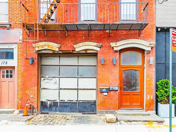 2nd image of 176 West St