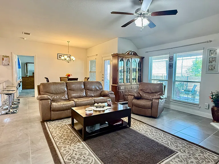 2704 Ainsworth Rd — Photo 13