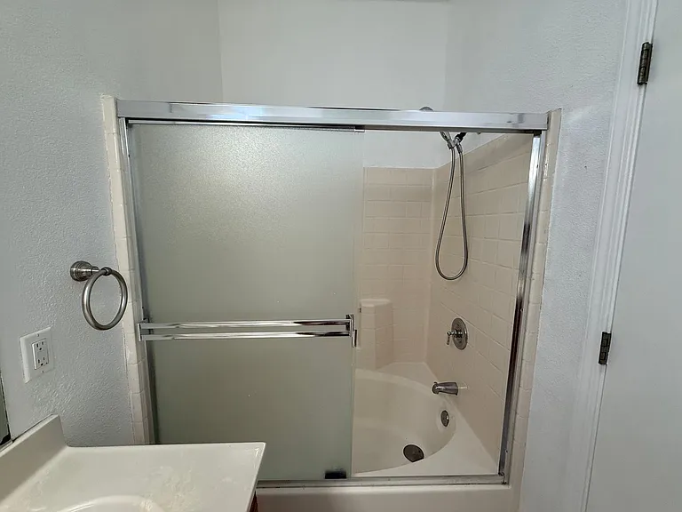 1501 Shiprock Ct — Photo 28