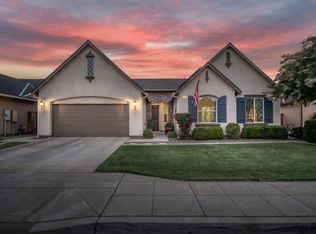 1670 Blackwood Ave, Clovis, CA